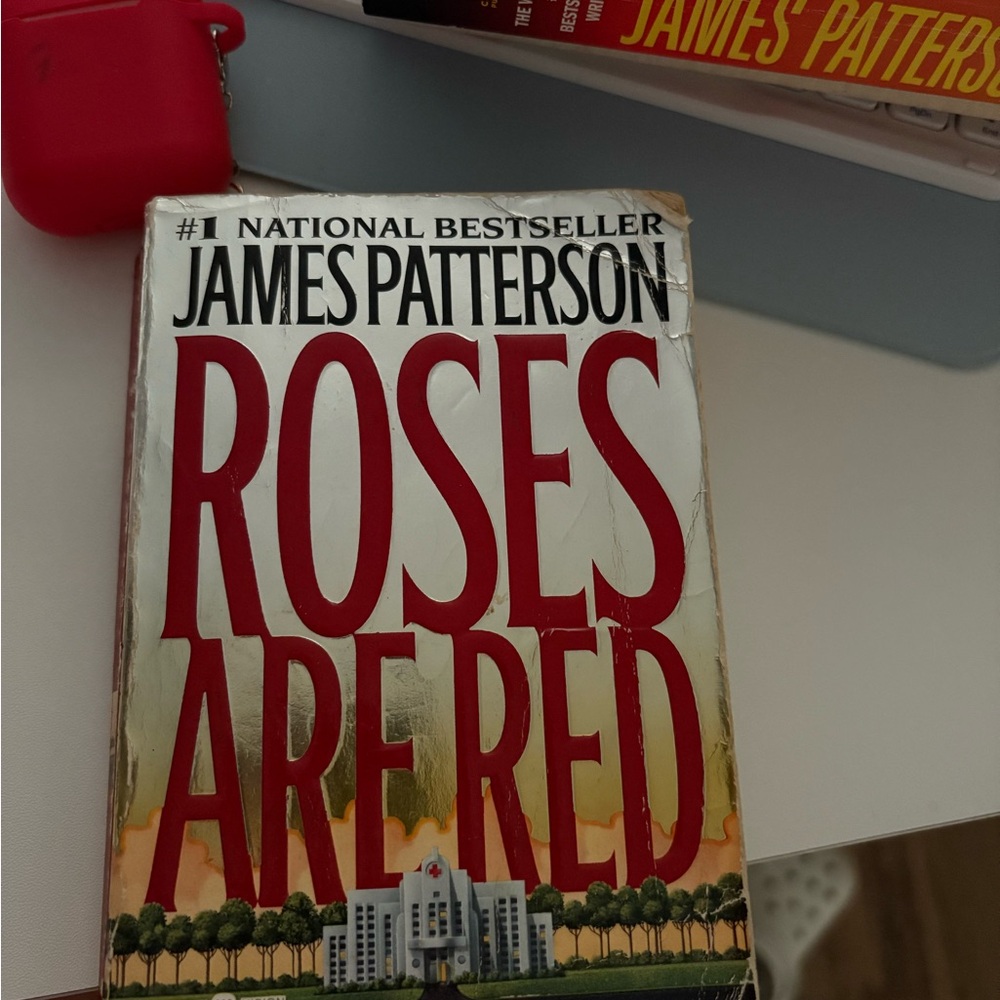 James Patterson 'Roses Are Red' Book